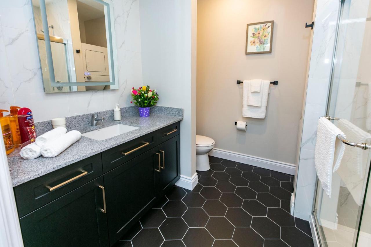 Luxury 1Br With King Bed - Steps From Byward Market! Διαμέρισμα Οττάβα Εξωτερικό φωτογραφία